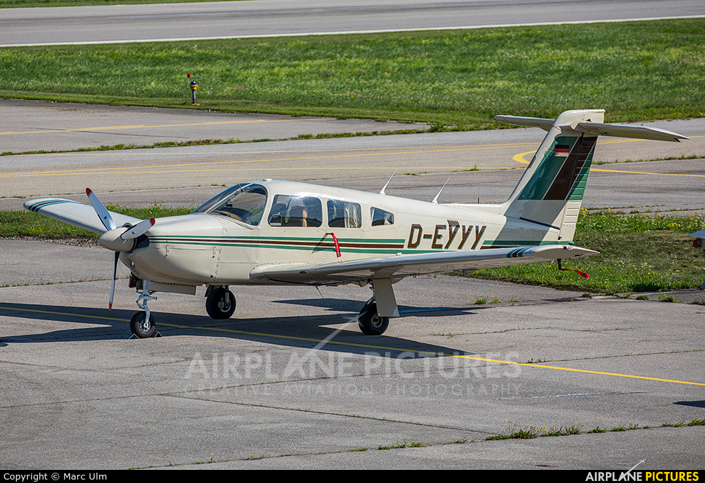Private D-EYYY aircraft at Augsburg