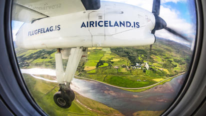 TF-FXG - Flugfelag Islands - Air Iceland de Havilland Canada DHC-8-200Q Dash 8