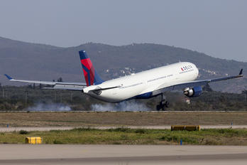 N828NW - Delta Air Lines Airbus A330-300