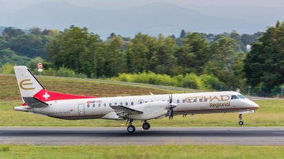 HB-IYI - Etihad Regional - Darwin Airlines SAAB 2000