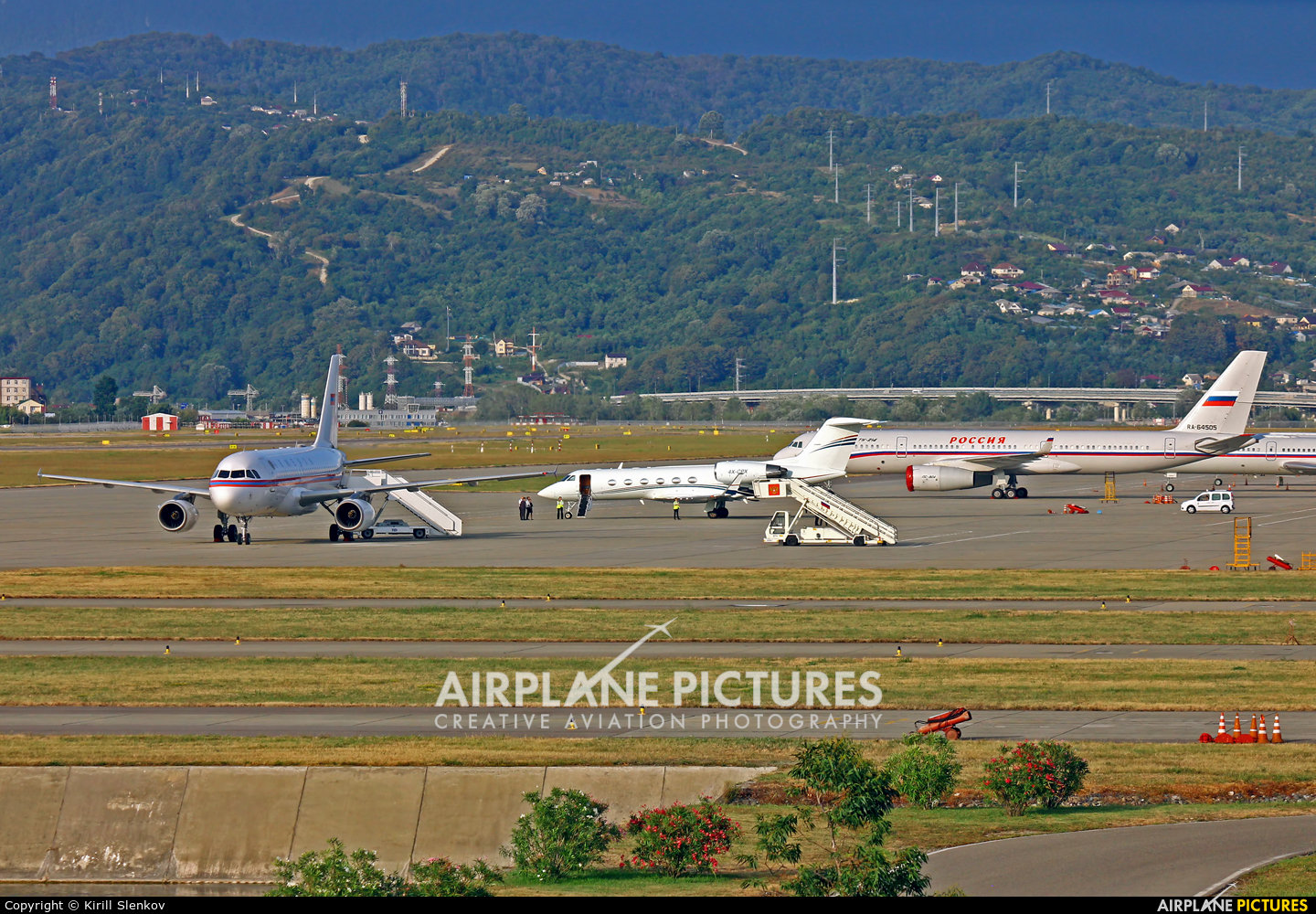 Private 4X-CPX aircraft at Sochi Intl
