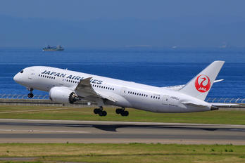 JA830J - JAL - Japan Airlines Boeing 787-8 Dreamliner