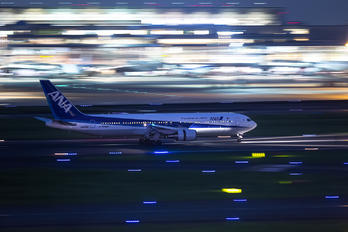 JA806A - ANA - All Nippon Airways Boeing 787-8 Dreamliner