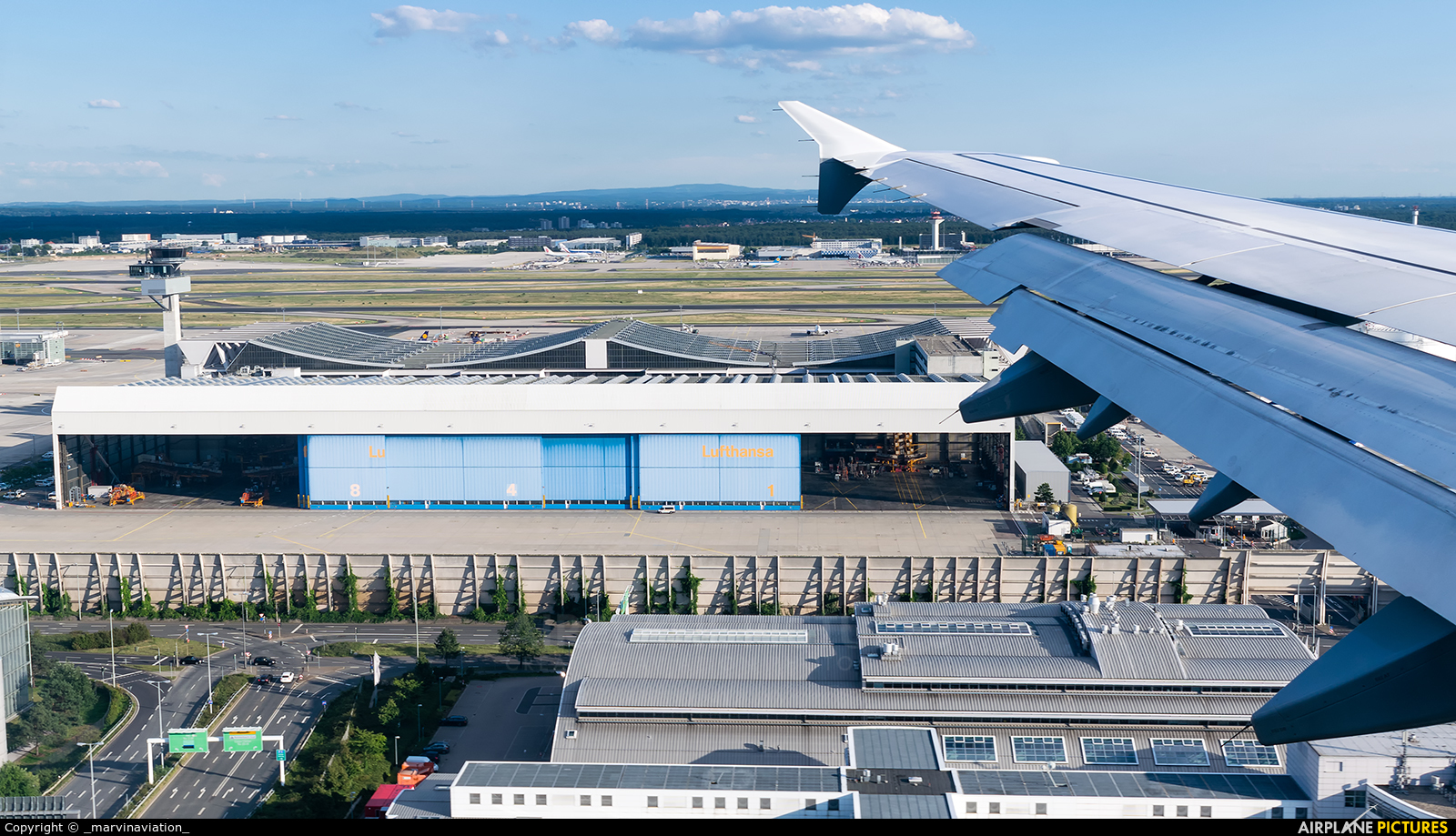 - Airport Overview  aircraft at Frankfurt