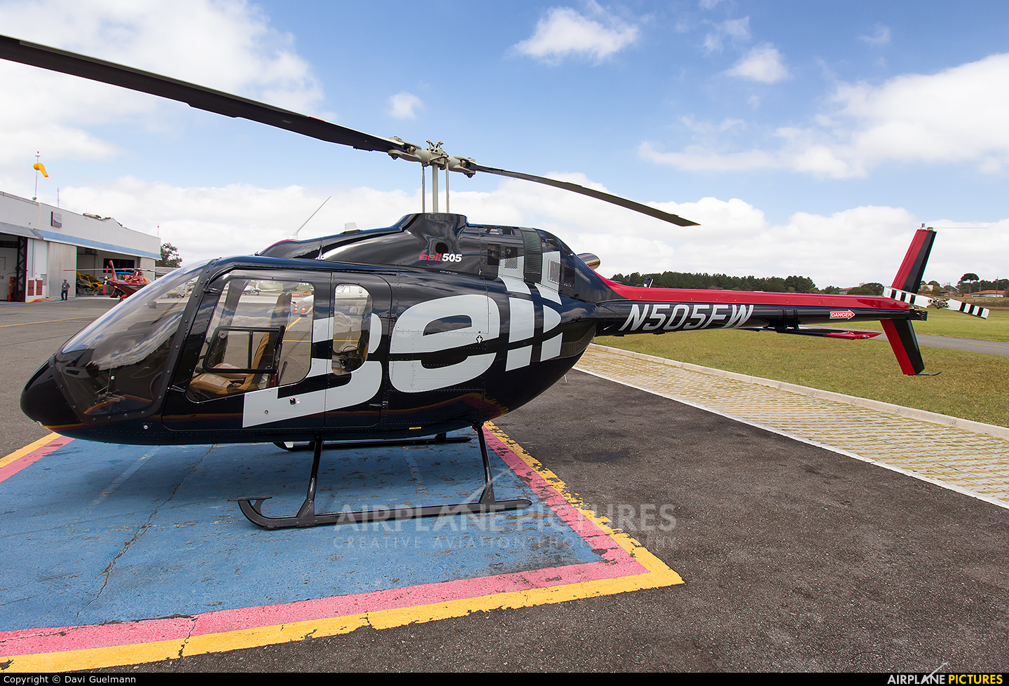 Bell helicopter N505FW aircraft at Curitiba - Bacacheri