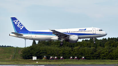 JA8396 - JAL - Japan Airlines Boeing 767-300