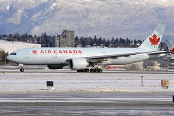 C-FIUF - Air Canada Boeing 777-200LR