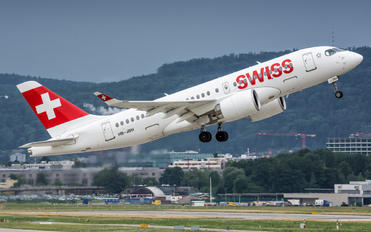 HB-JBH - Swiss Bombardier CS100