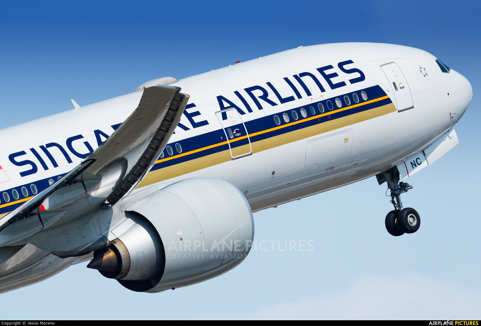 Singapore Airlines 9V-SNC aircraft at Munich