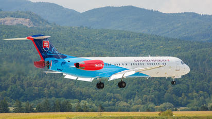 OM-BYB - Slovakia -  Air Force Fokker 100