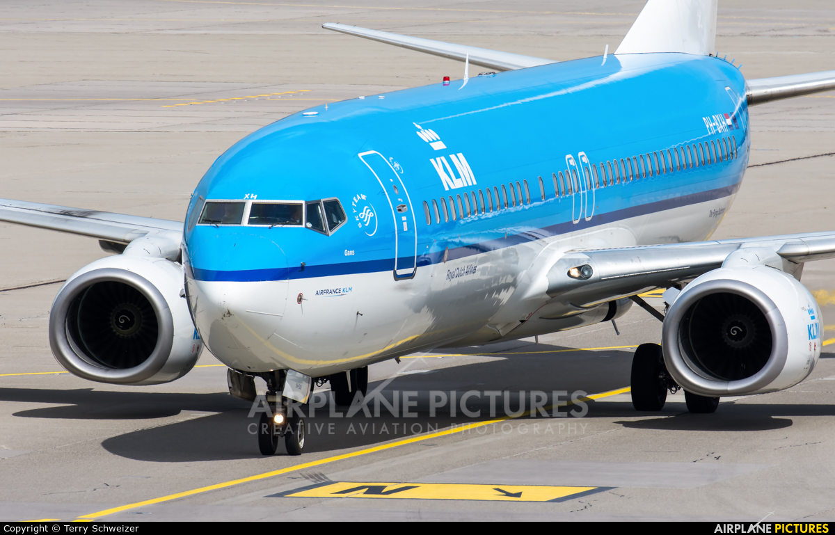 KLM PH-BXH aircraft at Zurich