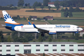 TC-SUU - SunExpress Boeing 737-800