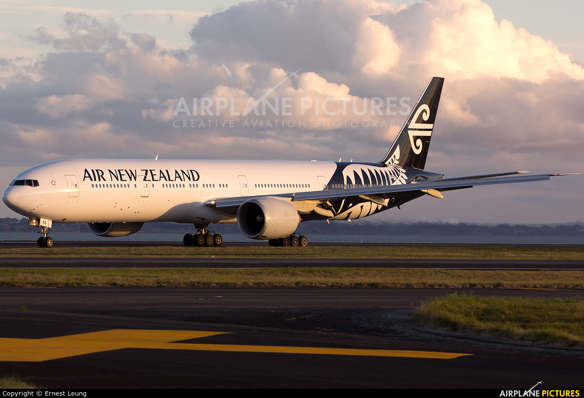Air New Zealand ZK-OKO aircraft at Auckland Intl