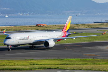 HL8078 - Asiana Airlines Airbus A350-900