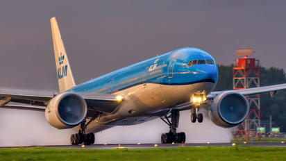 PH-BVR - KLM Boeing 777-300ER