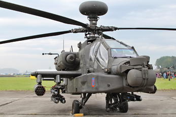 04-05467 - USA - Army Boeing AH-64D Apache