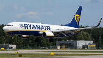 Ryanair EI-FOM image