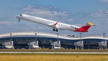 EC-MNR - Croatia Airlines Bombardier CRJ-1000NextGen