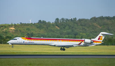 EC-LOV - Air Nostrum - Iberia Regional Canadair CL-600 CRJ-1000
