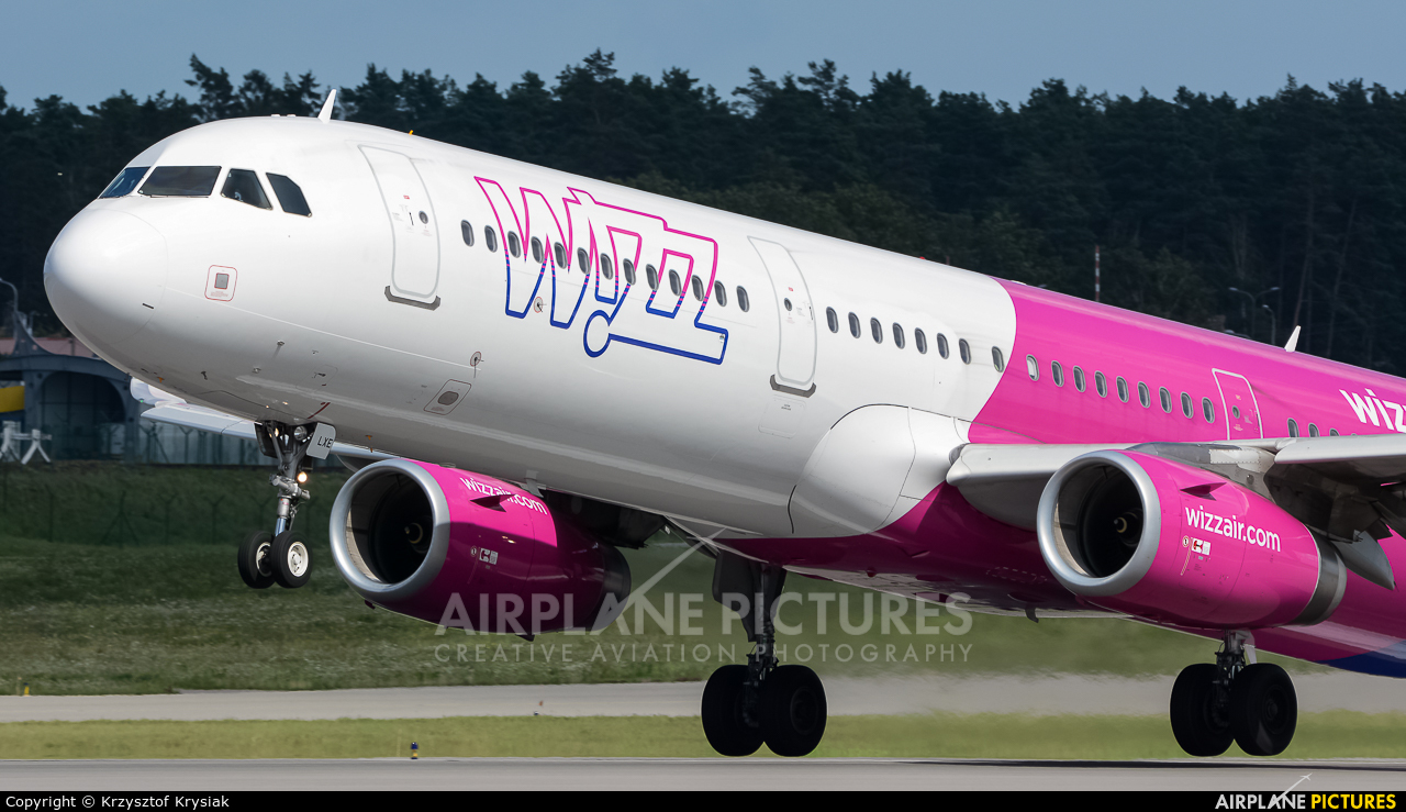 Wizz Air HA-LXE aircraft at Gdańsk - Lech Wałęsa
