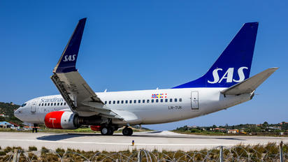 LN-TUK - SAS - Scandinavian Airlines Boeing 737-700
