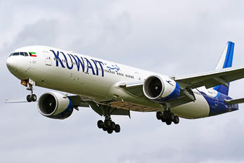 9K-AOF - Kuwait Airways Boeing 777-300ER