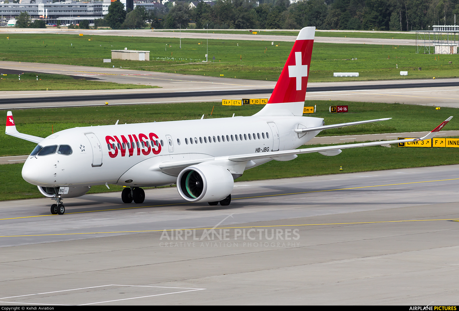 Swiss HB-JBG aircraft at Zurich
