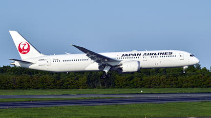 JA865J - JAL - Japan Airlines Boeing 787-9 Dreamliner