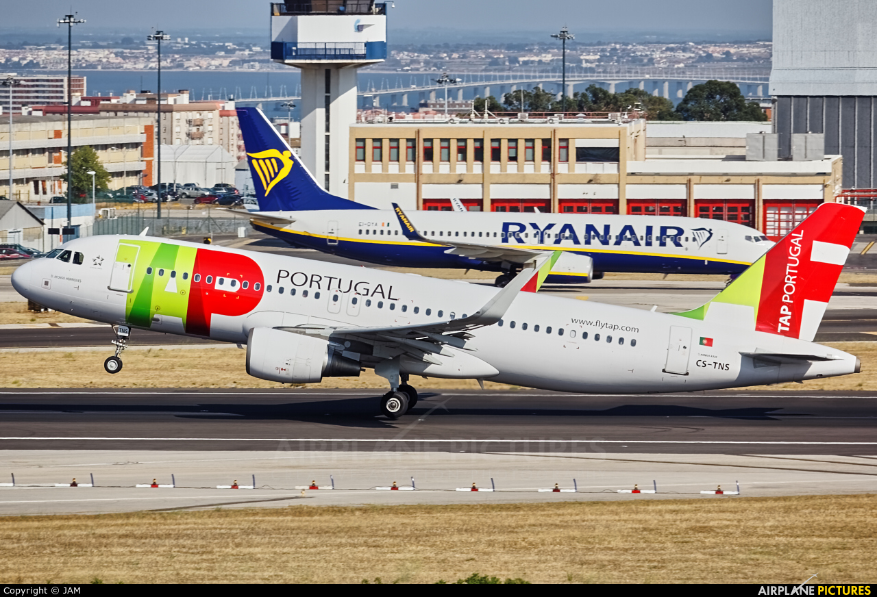 TAP Portugal CS-TNS aircraft at Lisbon