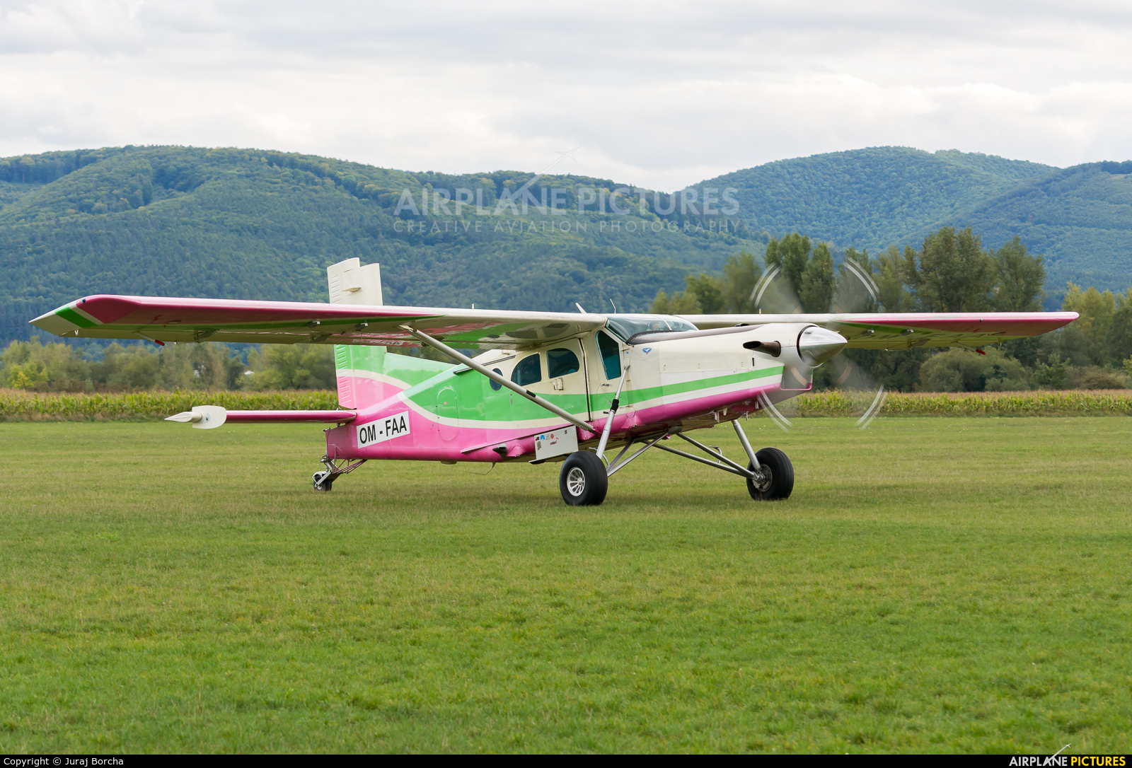 Aeroklub Dubnica nad Vahom OM-FAA aircraft at Dubnica nad Vahom - Slavnica