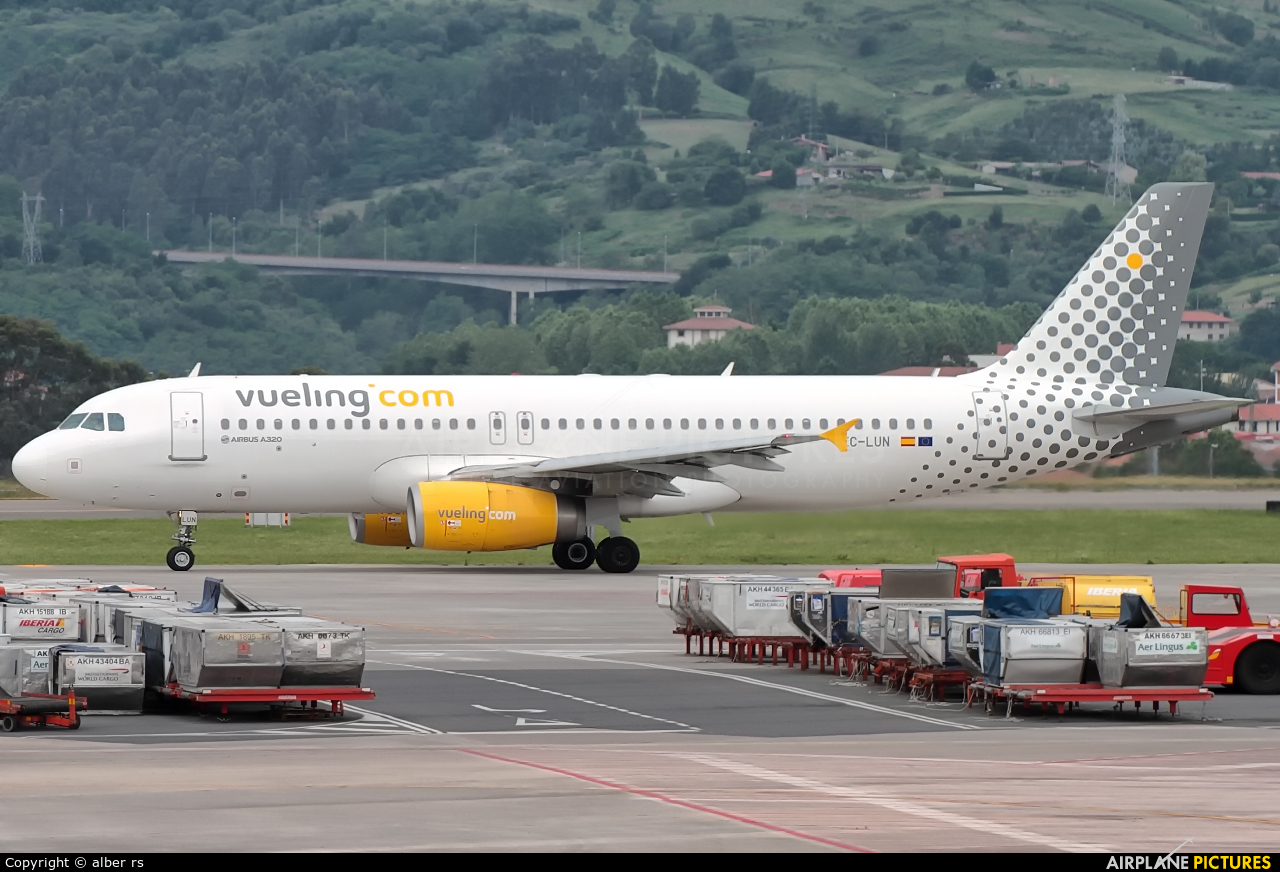 Vueling Airlines EC-LUN aircraft at Bilbao
