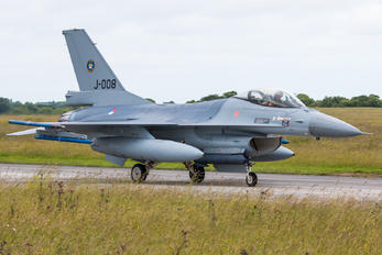 J-008 - Netherlands - Air Force General Dynamics F-16A Fighting Falcon
