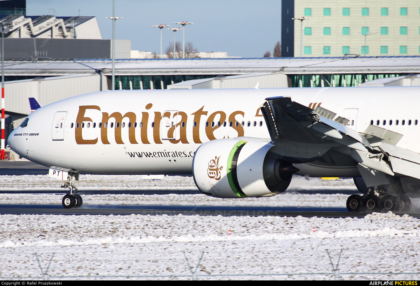 Emirates Airlines A6-EPT aircraft at Warsaw - Frederic Chopin