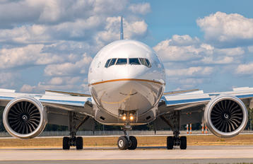 N59034 - United Airlines Boeing 777-300ER