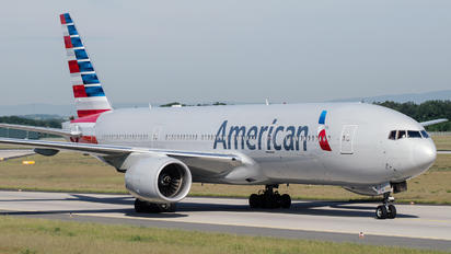 N794AN - American Airlines Boeing 777-200ER