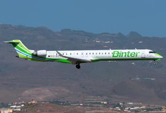 EC-MOX - Binter Canarias Canadair CL-600 CRJ-1000