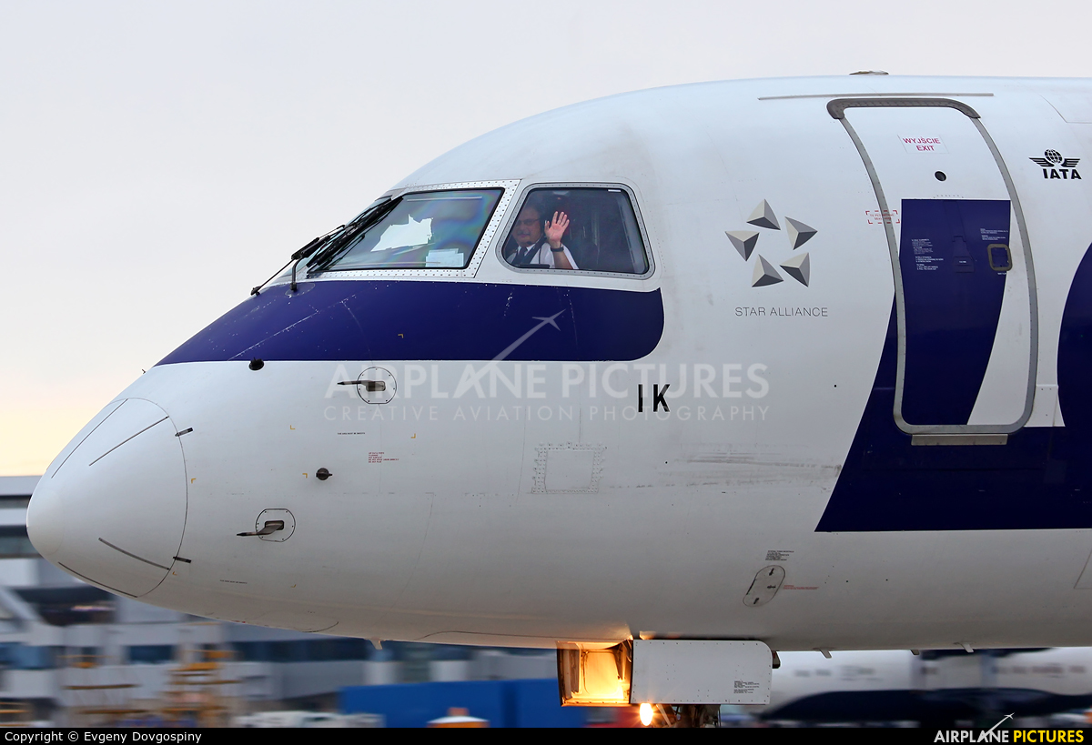 LOT - Polish Airlines SP-LIK aircraft at Minsk Intl