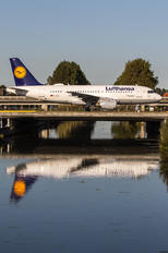 D-AILC - Lufthansa Airbus A319