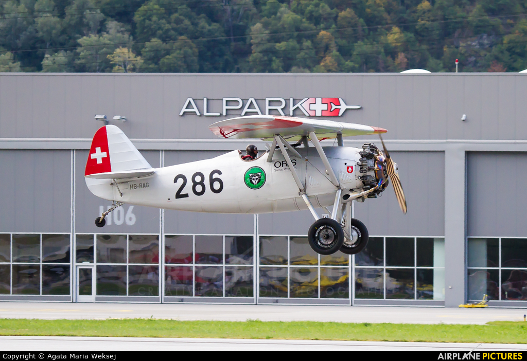 Private HB-RAG aircraft at Sion