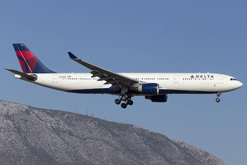 N806NW - Delta Air Lines Airbus A330-300