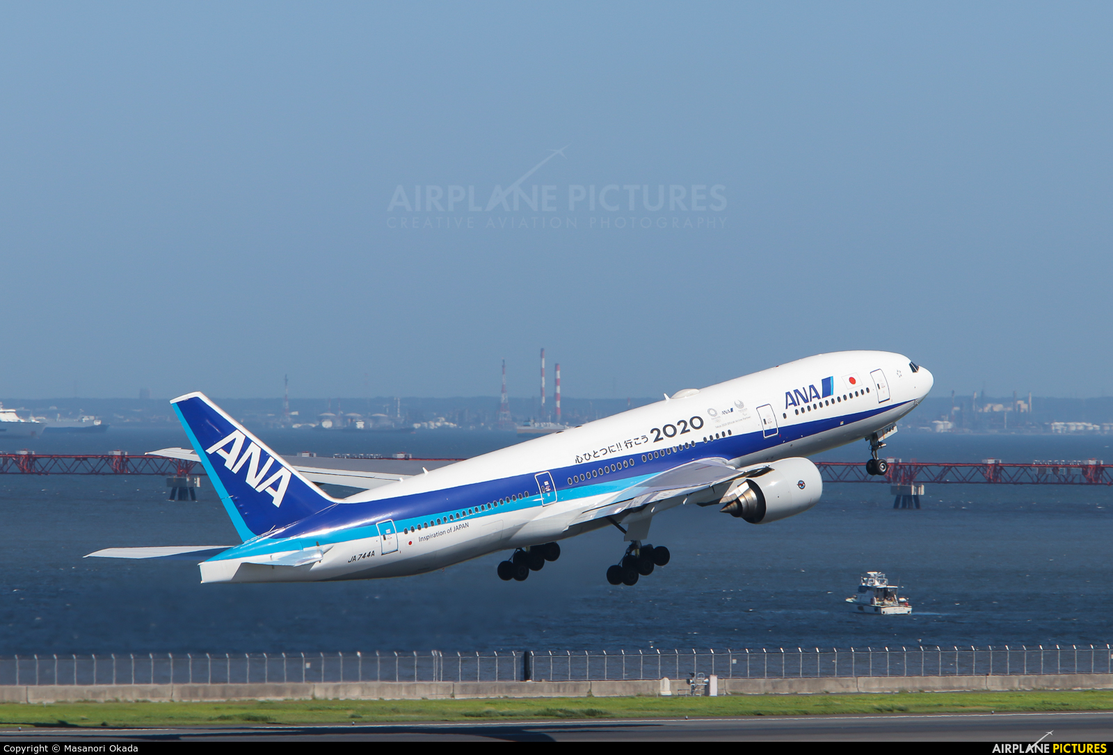 ANA - All Nippon Airways JA744A aircraft at Tokyo - Haneda Intl