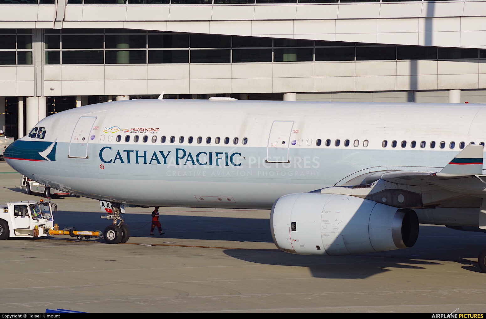 Cathay Pacific B-LAX aircraft at Chubu Centrair Intl