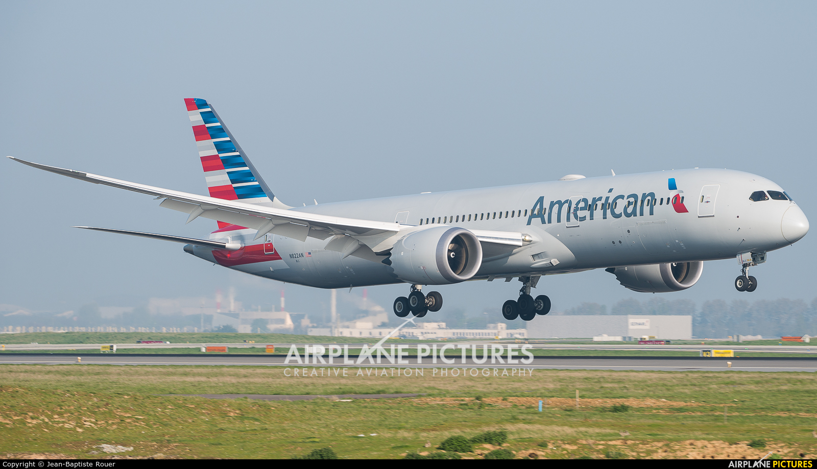 American Airlines N822AN aircraft at Paris - Charles de Gaulle