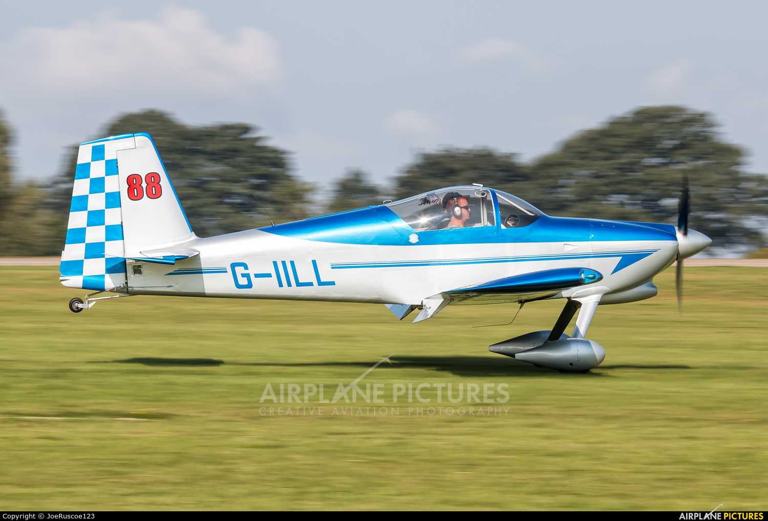 Private G-IILL aircraft at Northampton / Sywell