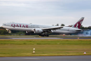 A7-BAH - Qatar Airways Boeing 777-300ER