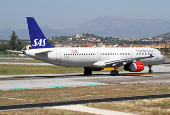 LN-RKK - SAS - Scandinavian Airlines Airbus A321