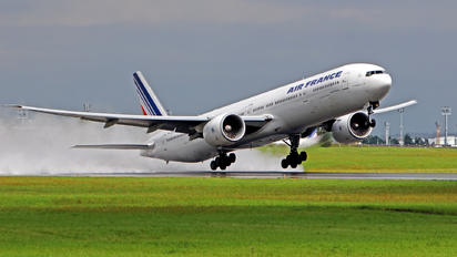 F-GSQT - Air France Boeing 777-300ER