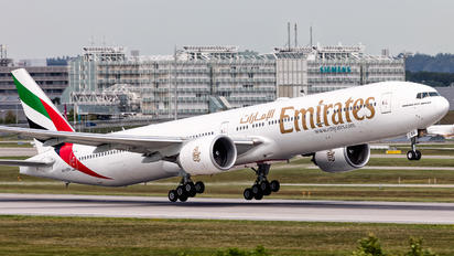 A6-EBA - Emirates Airlines Boeing 777-300ER
