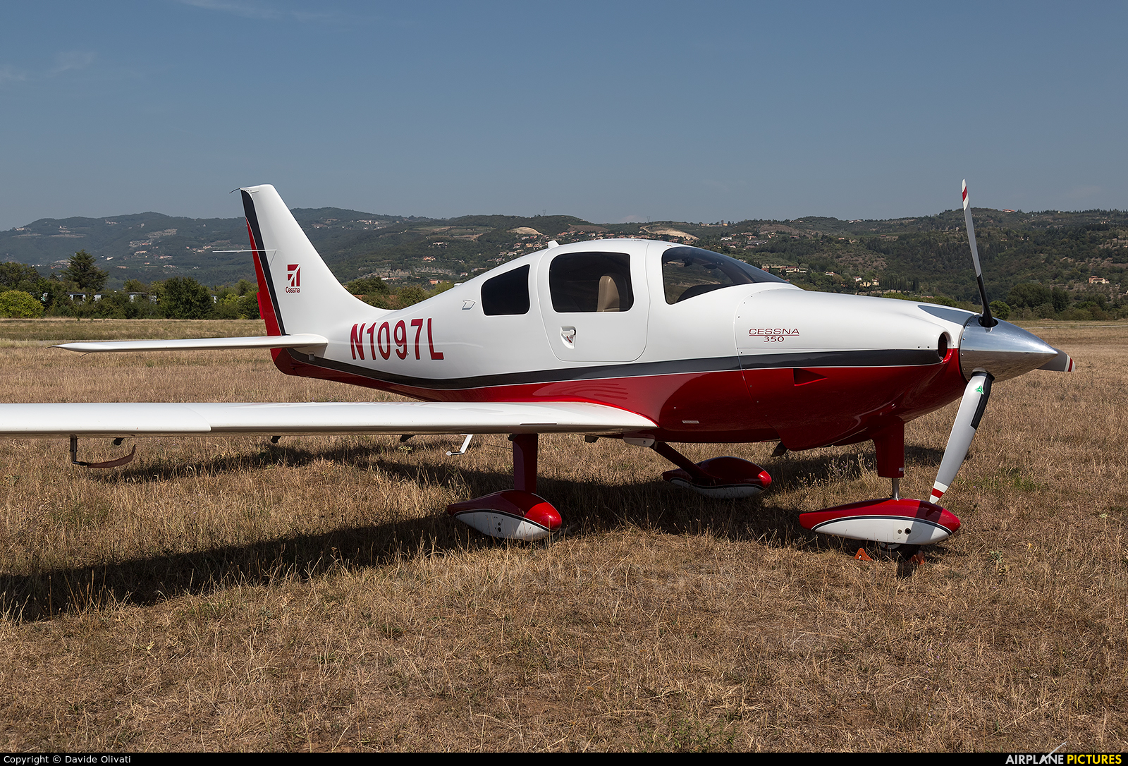 Private N1097L aircraft at Verona - Boscomantico