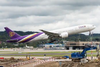 HS-TKV - Thai Airways Boeing 777-300ER